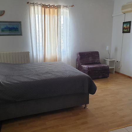 Rooms With A Parking Space Krk - 13553 Vrh  Bagian luar foto